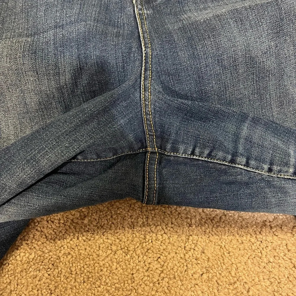 Torrid Girlfriend Jeans - Picture 2 of 8